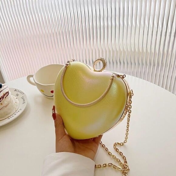 Yellow iridescent heart-shaped purse handbag - Picture 5 of 6